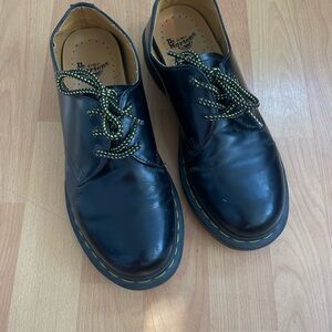 Dr. marten 1461 leather oxfords women’s